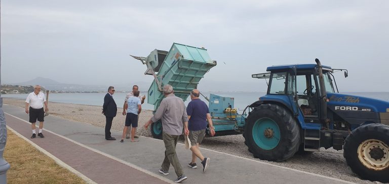 ΚΟΡΙΝΘΟΣ: Ενδιαφέρον της νυν δημοτικής αρχής για την παραλία “Καλάμια” …που είχε αφεθεί στην τύχη της επι Πνευματικού! (φωτο)