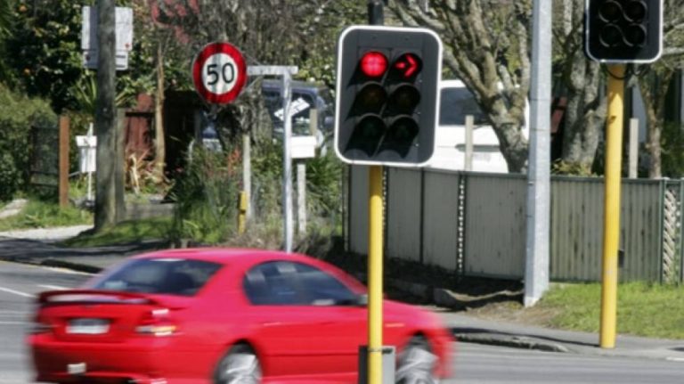 7 συλλήψεις για παραβάσεις του ΚΟΚ σε μία μέρα στην Κορινθία