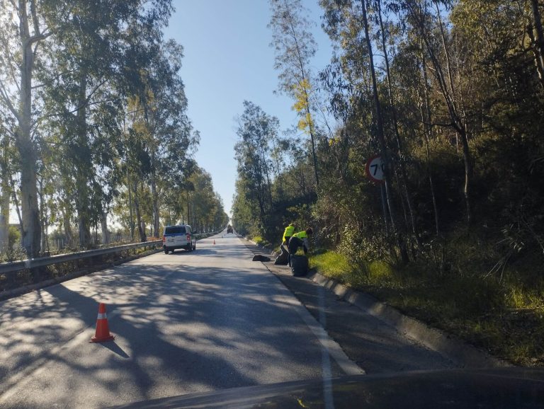 Εργασίες καθαρισμού της Εθνικής Οδού Ισθμού – Λουτρακίου από το κέντρο αιμοκάθαρσης έως τον Ισθμό…