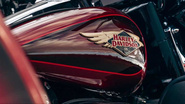 ΚΟΡΙΝΘΟΣ: …Ξενάγησε 80 Harley Davidson! (φωτο)