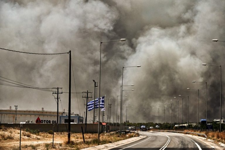 ΛΟΥΤΡΑΚΙ: Προς τα διυλιστήρια η φωτιά…