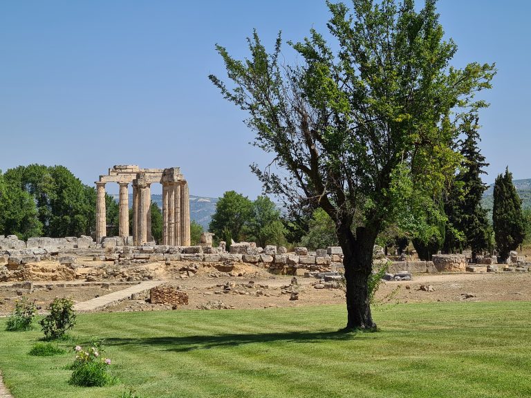 Το μνημόνιο υπεγράφη στον αρχαιολογικό χώρο της Νεμέας…