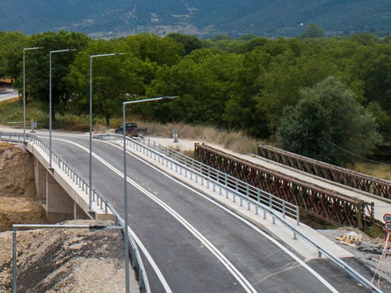 ΚΙΑΤΟ: Τα εγκαίνια στη γέφυρα στο Φενεό