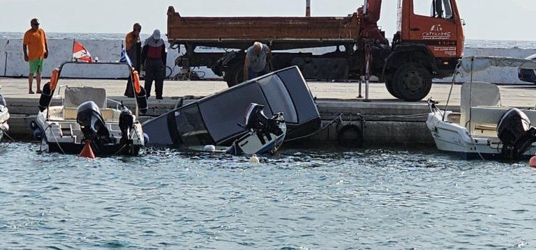 ΚΙΑΤΟ: Τυχερός στάθηκε ο ηλικιωμένος οδηγός -Που κατέληξε το όχημά του… (φωτο)