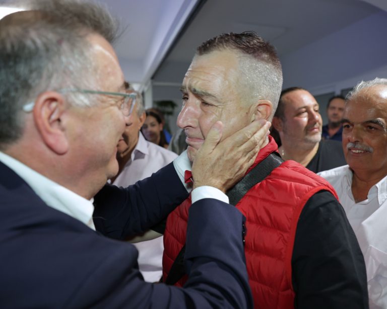 ΚΟΡΙΝΘΟΣ: Νέα ΞΑΦΝΙΚΗ παραίτηση αντιδημάρχου του Σταυρέλη! -Τι ανέφερε ο ίδιος -…Δεν στεριώνει αντιδήμαρχος το νέο έτος! -Τα ερωτήματα…