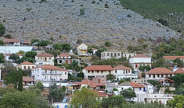 ΞΥΛΟΚΑΣΤΡΟ: “Το ζήτημα της οικοδόμησης στα χωριά και η αντίθεση στις κυβερνητικές επιλογές -Παρατηρείται ως αντίδραση ένας νομικισμός του δικαιώματος ιδιοκτησίας ή και ένας λαϊκισμός”