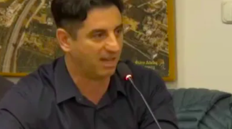 ΚΟΡΙΝΘΟΣ: Σε δύσκολη θέση Σταυρέλης και Παπαδημητρίου! -Ανάθεση κατασκευής πλωτών εξεδρών στον Κόρφο, παραμονή Χριστουγέννων (!), χωρίς καμία διαβούλευση με την τοπική κοινωνία(!), με απευθείας ανάθεση 37.000  ευρώ!