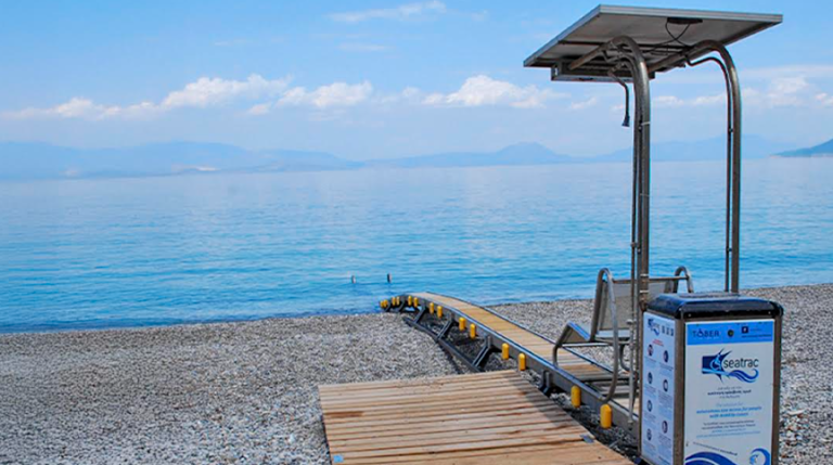 ΚΙΑΤΟ: Μπήκαν οι ειδικές εγκαταστάσεις για αυτόνομη πρόσβαση στη θάλασσα