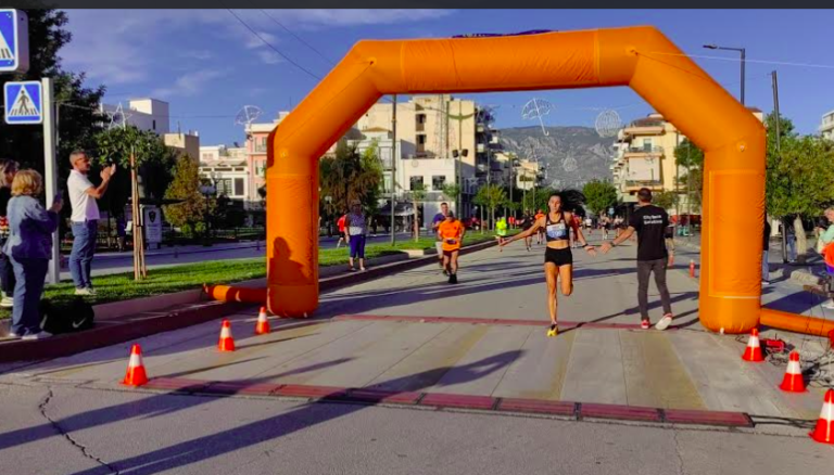 Οι δρόμοι της Κορίνθου γέμισαν χρώματα, χαμόγελα και αθλητές κάθε ηλικίας… (φωτο)