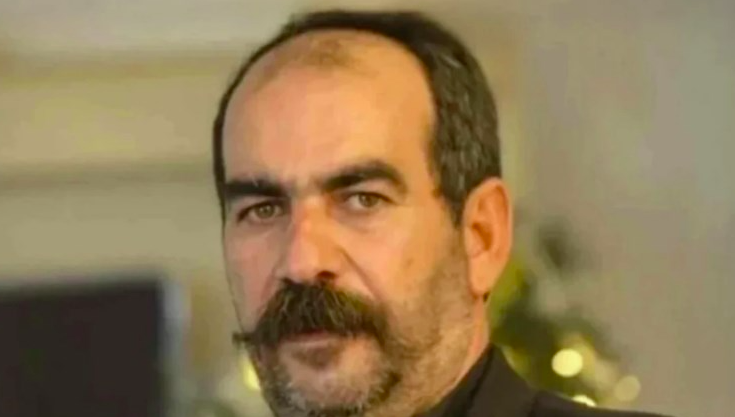 Ποιος είναι ο φίλος από την Κόρινθο που δώρισε μία Jaguar στον “Φραπέ”;