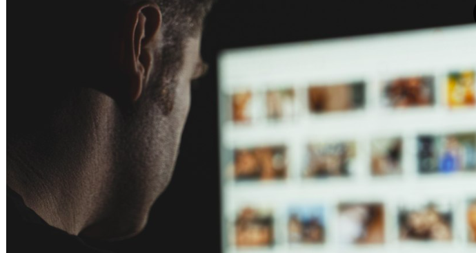 Σύλληψη 40χρονου καθηγητή -Καταγγελία για κατοχή υλικού παιδικής πορνογραφίας! -Τι κατασχέθηκε στο σπίτι του στην Κορινθία…