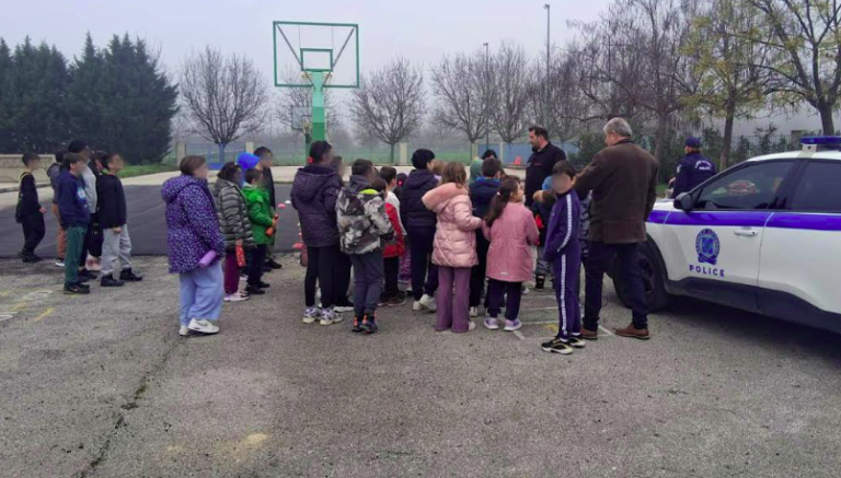 Ο δήμος Σικυωνίων εκφράζει τις ευχαριστίες του στον διοικητή του Α.Τ Σικυωνίων Ανδρέα Γεώργαρη, την ανθυπαστυνόμο Ε. Γεωργούση και εκπροσώπους της My Grand Road (φωτο)