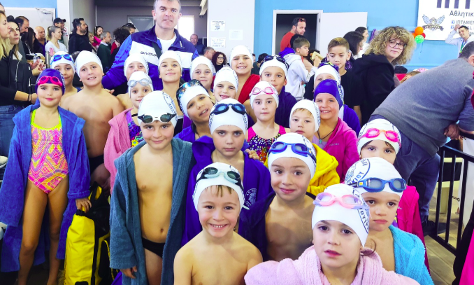 Τα “δελφινάκια” του Ποσειδώνα Λουτρακίου έδωσαν δυναμικά το παρόν στο Άργος!- Οι 23 μικροί κολυμβητές έλαβαν μέρος για ΠΡΩΤΗ φορά σε αγώνες! (φωτο)