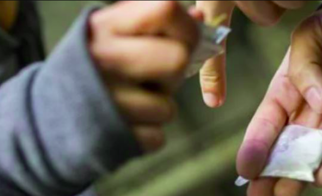 εμπόριο ναρκωτικών