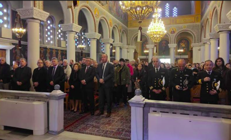 Στον πανηγυρίζοντα Ιερό Ναό Αγίου Νικολάου Κορίνθου χοροστάτησε ο μητροπολίτης Παύλος…