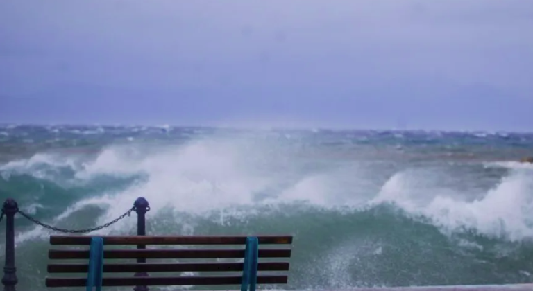 Ανακοίνωση από το λιμεναρχείο Κορίνθου για τα επικίνδυνα καιρικά φαινόμενα