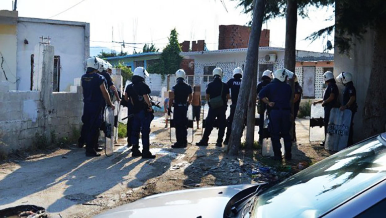 ΚΙΑΤΟ-ΒΕΛΟ-ΒΟΧΑ: Αυτές τις συλλήψεις έκανε η αστυνομία στους καταυλισμούς των Ρομά…