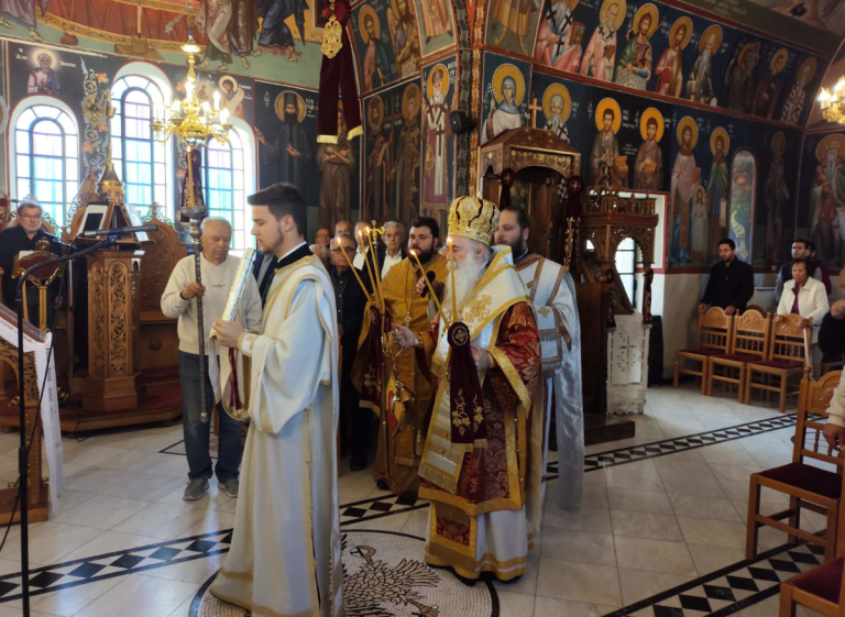 Η εορτή του Αγίου Αποστόλου και Ευαγγελιστού Λουκά στη μητρόπολη Κορίνθου